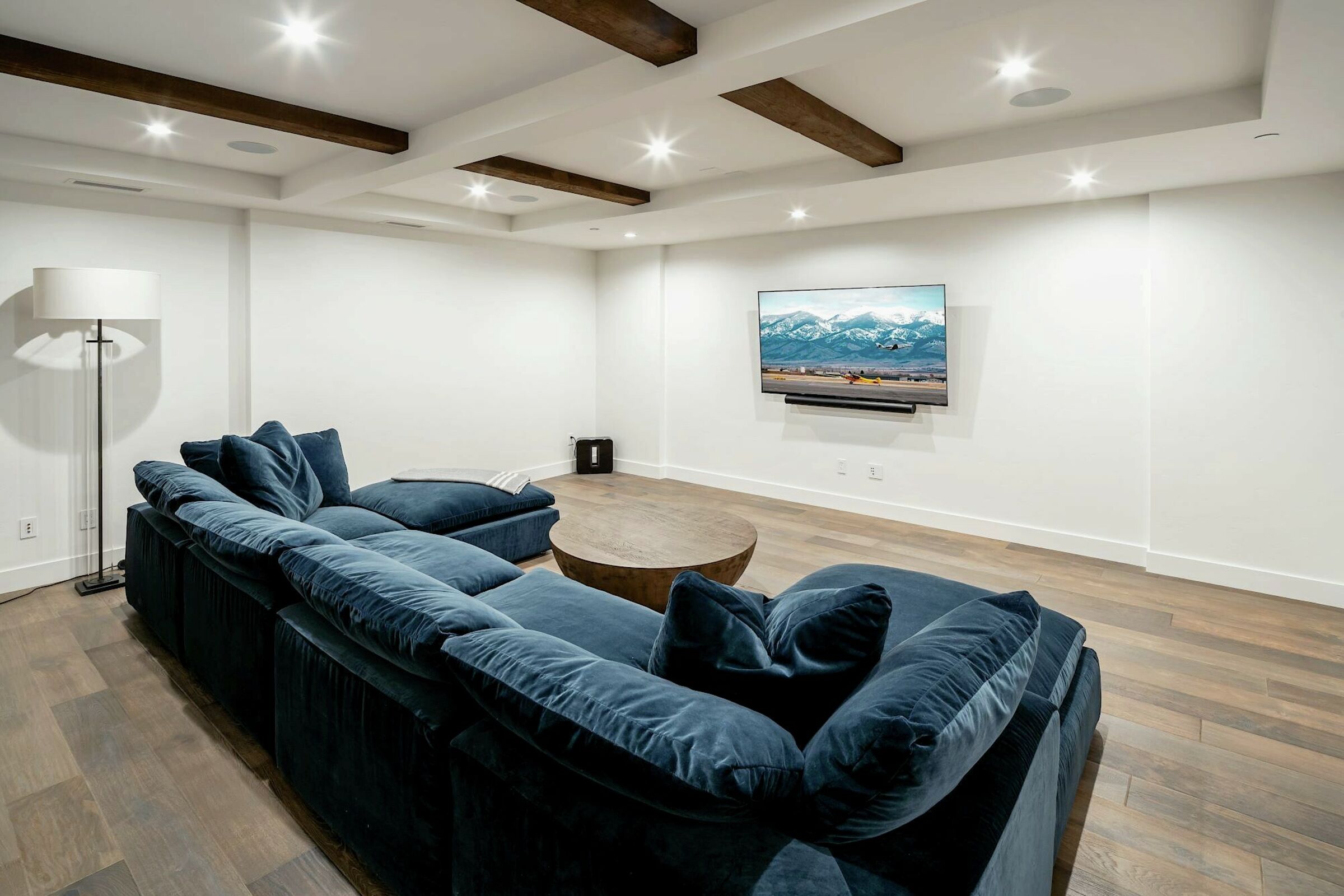 #6C - Theatre Room
