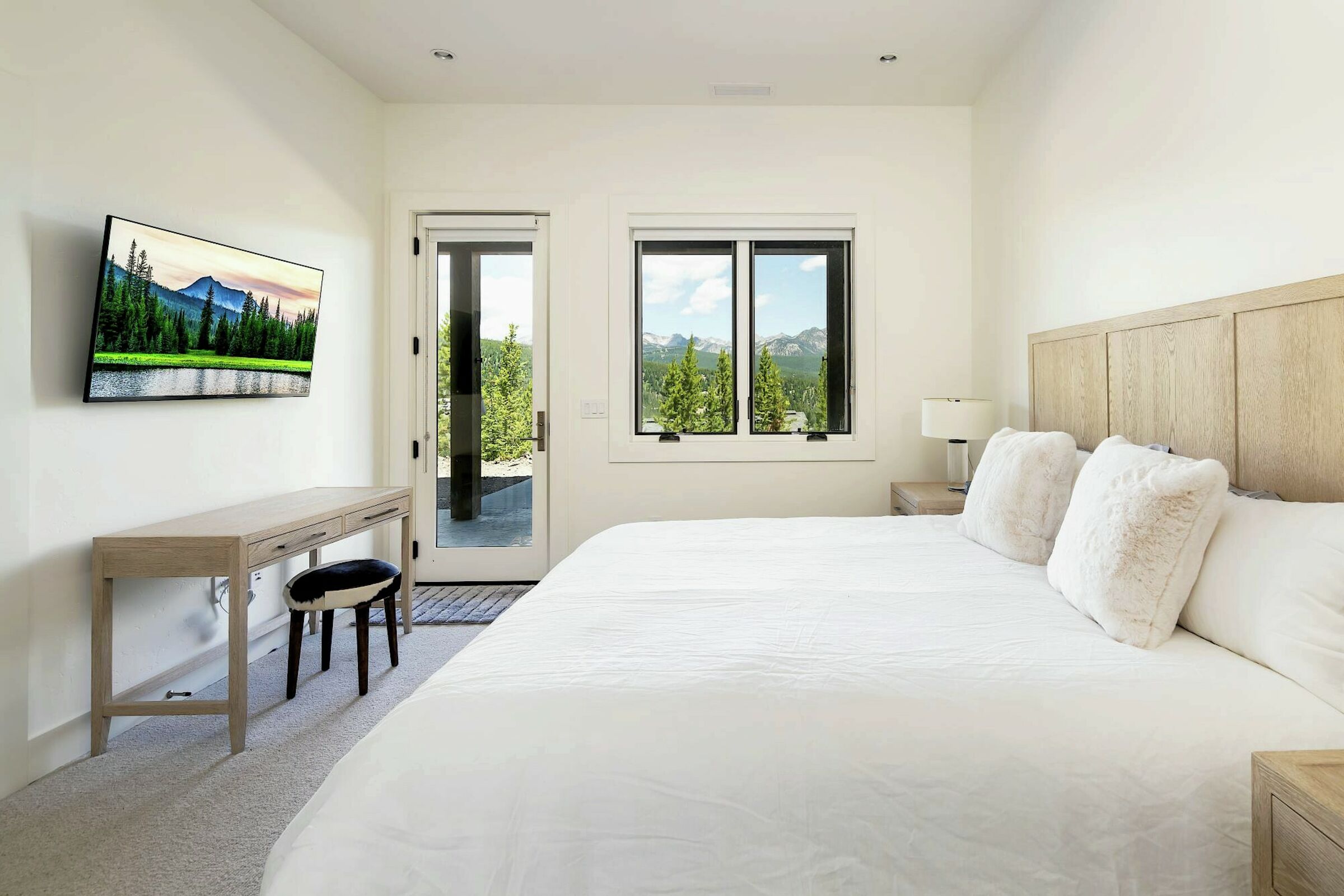 #6C - Bedroom