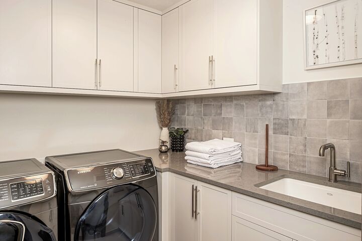 #4C - Laundry Room