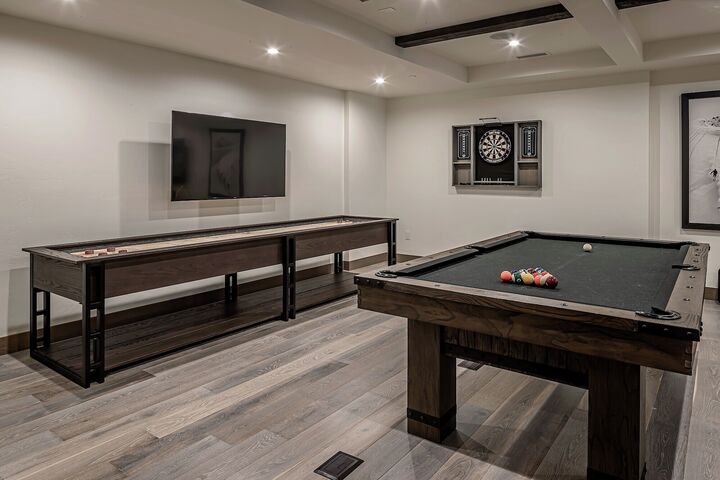 #4C - Games Room