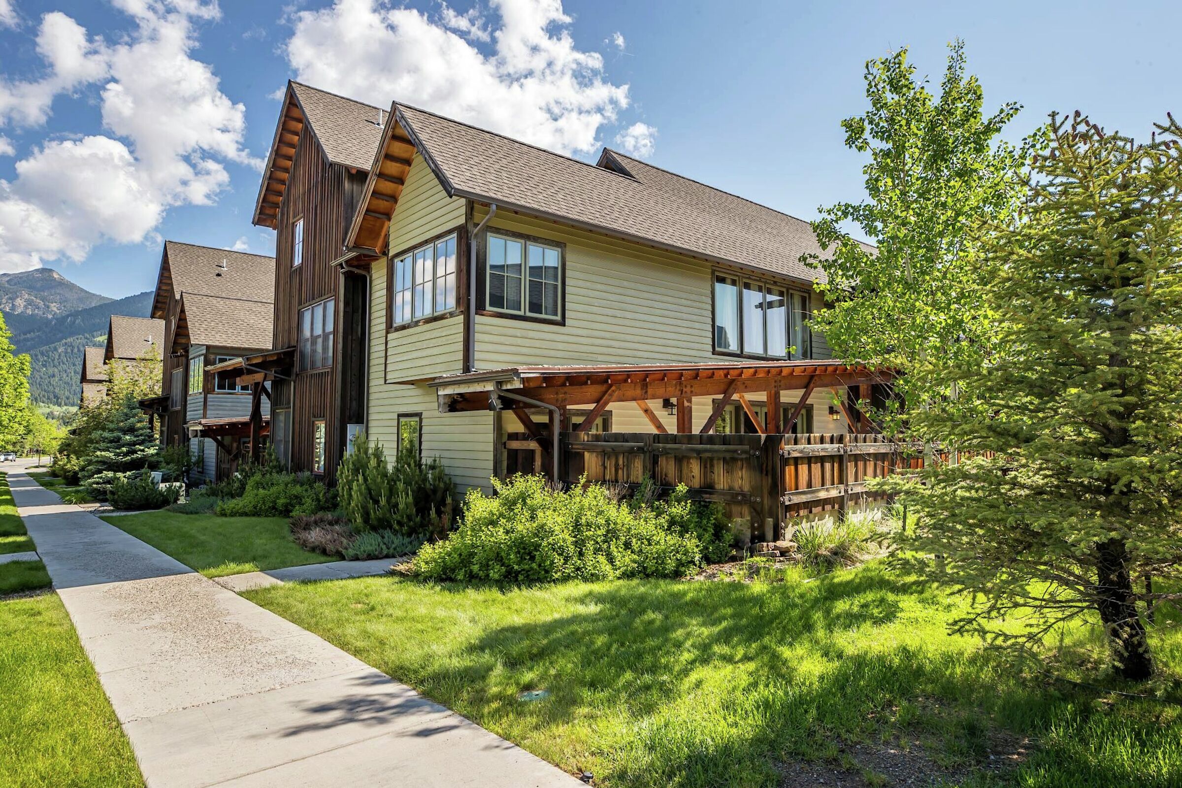 Essentia Townhomes