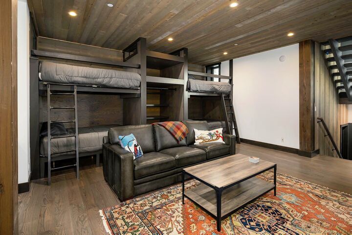 4 Bdrm 6 Bath HT - Den with Bunk Beds