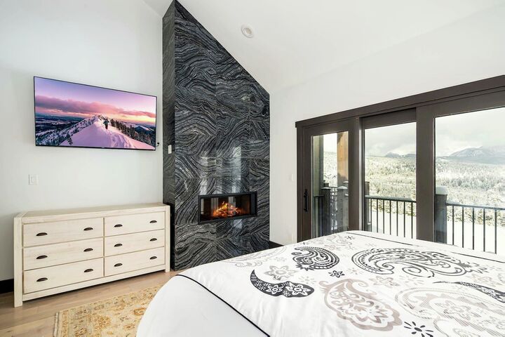 4 Bdrm 6 Bath HT - Master Bedroom