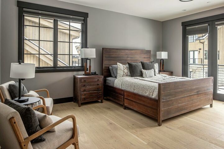 5 Bdrm 5 Bath HT - Master Bedroom