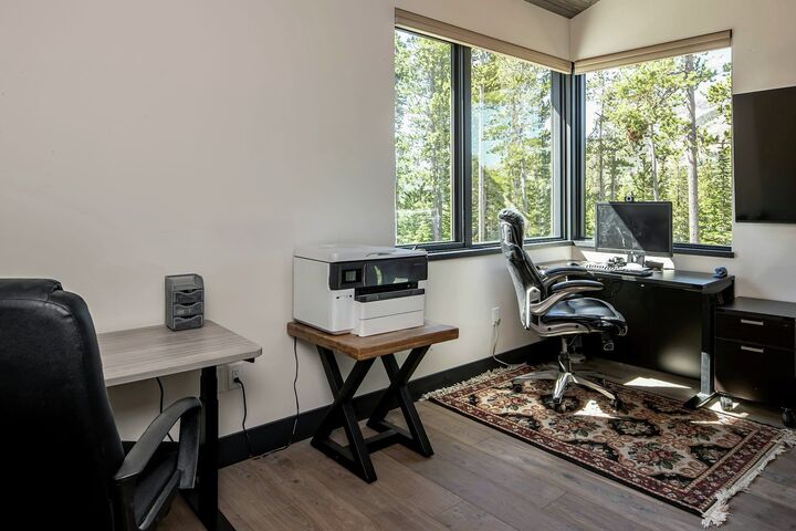 4 Bdrm 4.5 Bath HT - Office