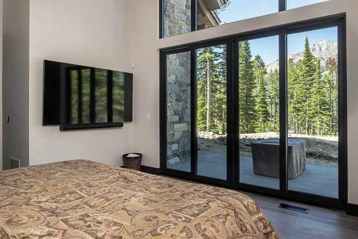 4 Bdrm 4.5 Bath HT - Master Bedroom