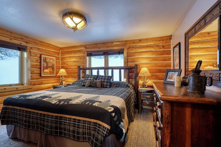 5 Bdrm 3 Bath HT - Bedroom