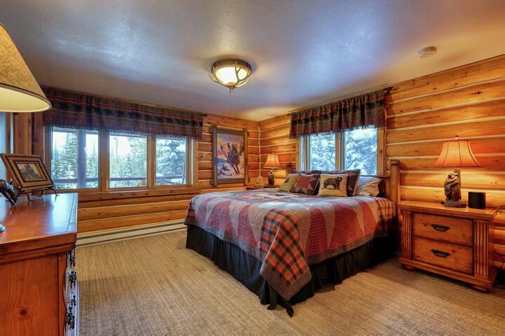 5 Bdrm 3 Bath HT - Bedroom