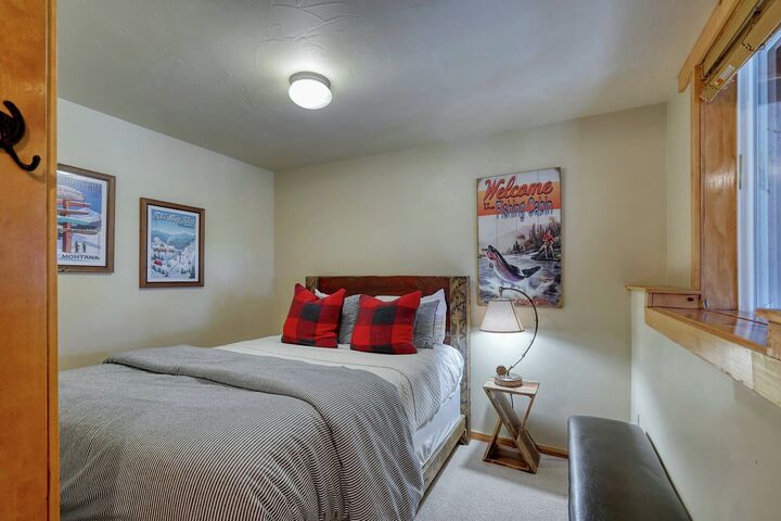 4 Bdrm 4.5 Bath HT - Bedroom