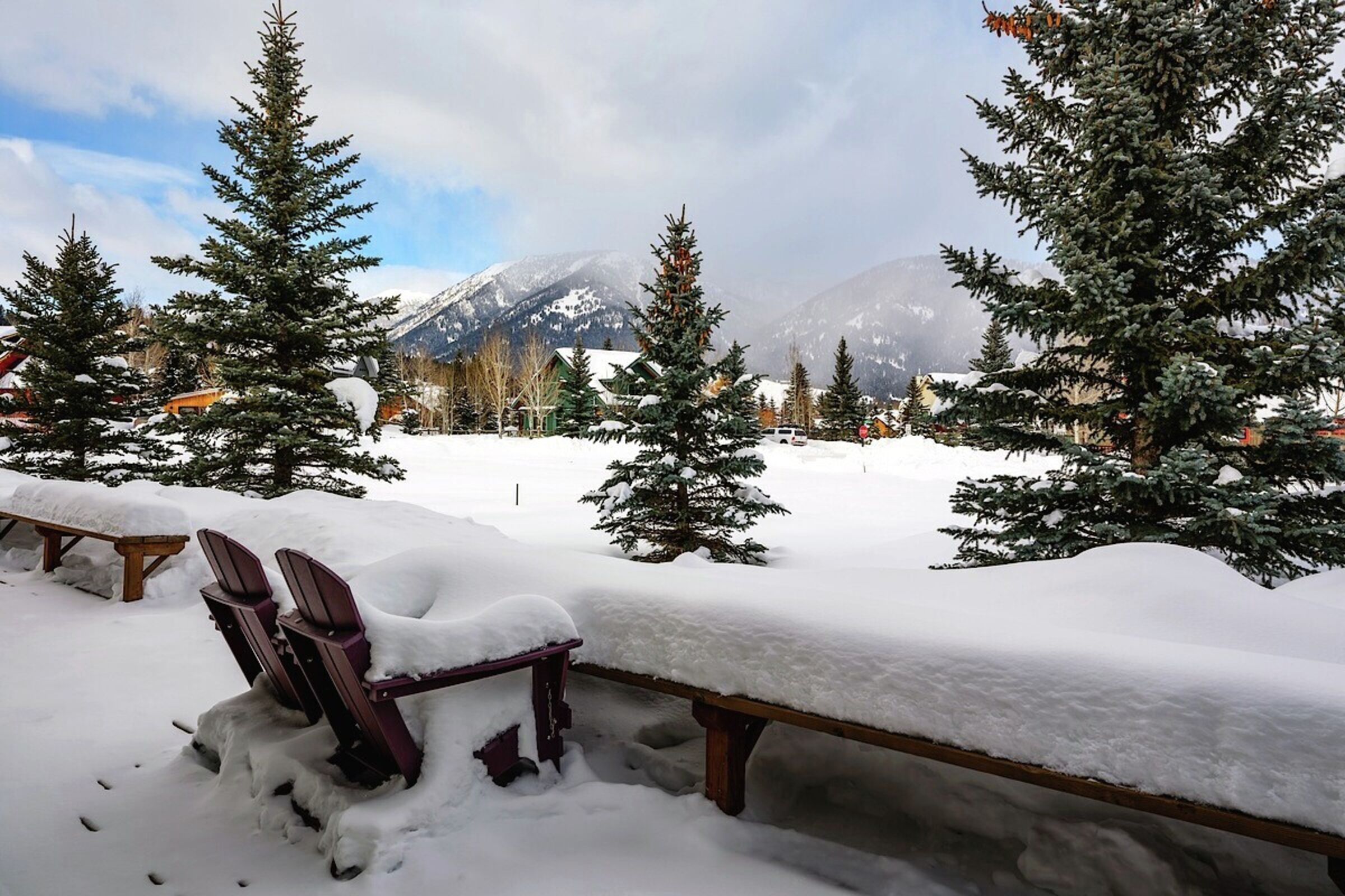 Southfork Retreat Exterior - Winter