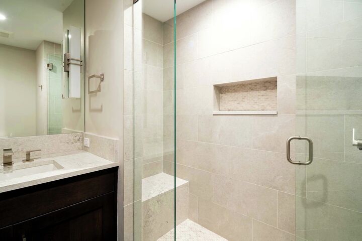 4 Bdrm 4.5 Bath HT - Bathroom