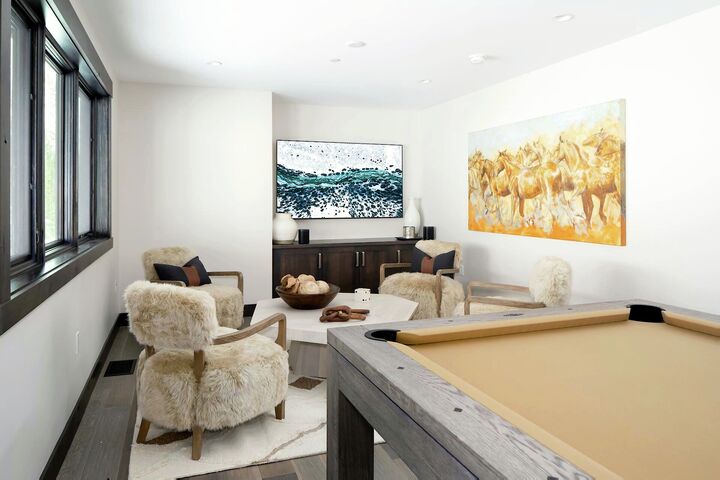 4 Bdrm 4.5 Bath HT - Games Room