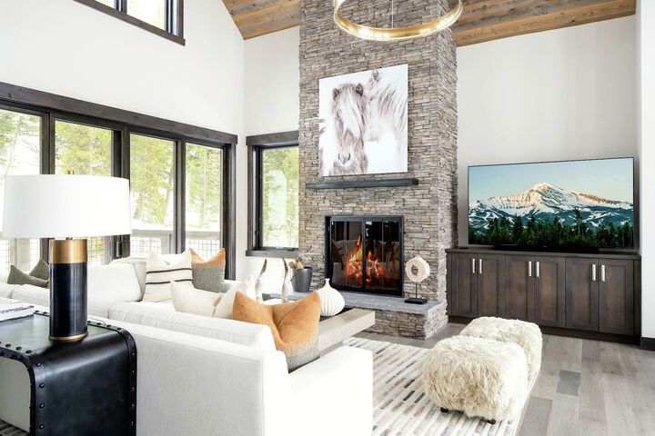 4 Bdrm 4.5 Bath HT - Living Area