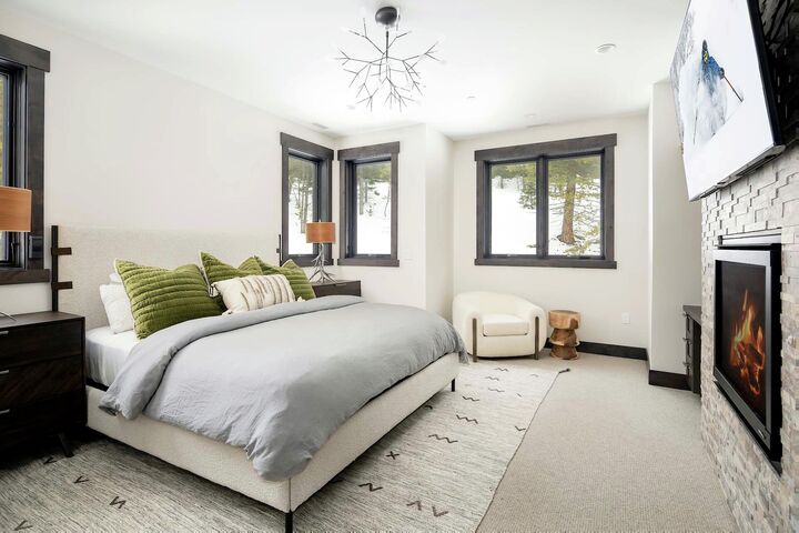 4 Bdrm 4.5 Bath HT - Master Bedroom