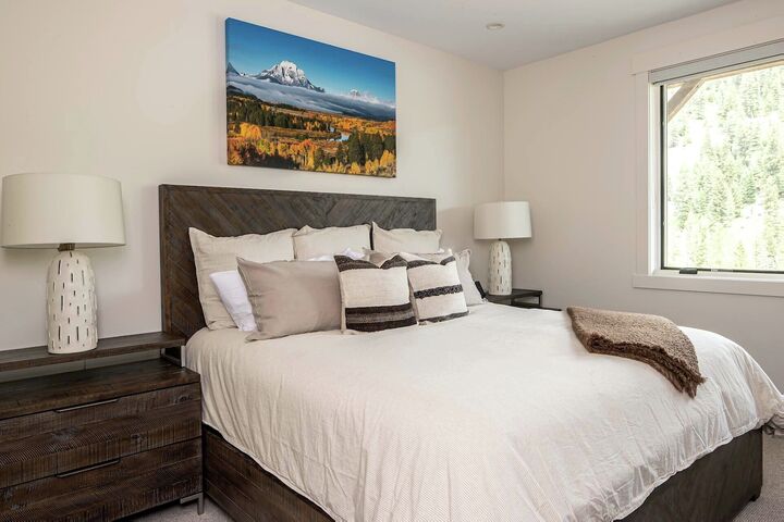 4 Bdrm 4.5 Bath HT - Bedroom