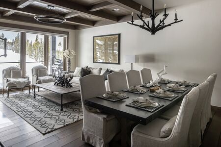 Unit Photo
