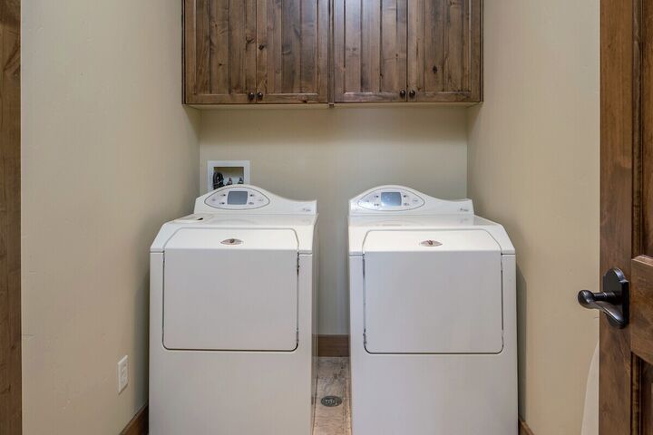3 Bdrm 4 Bath HT - Laundry Room