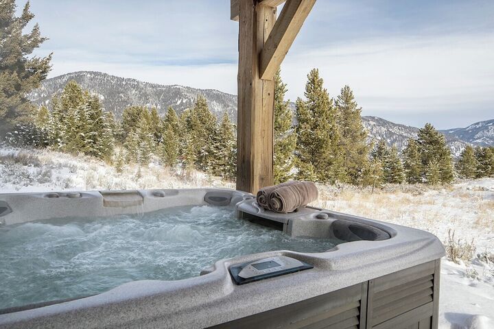 3 Bdrm 4 Bath HT - Patio