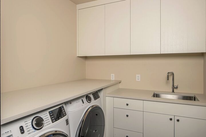 4 Bdrm 4 Bath HT - Laundry Room