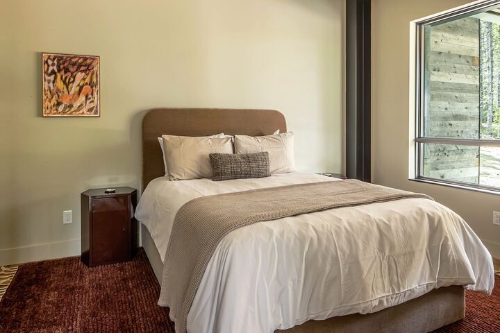 4 Bdrm 4 Bath HT - Bedroom