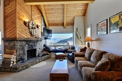 4 Bdrm - Living Room