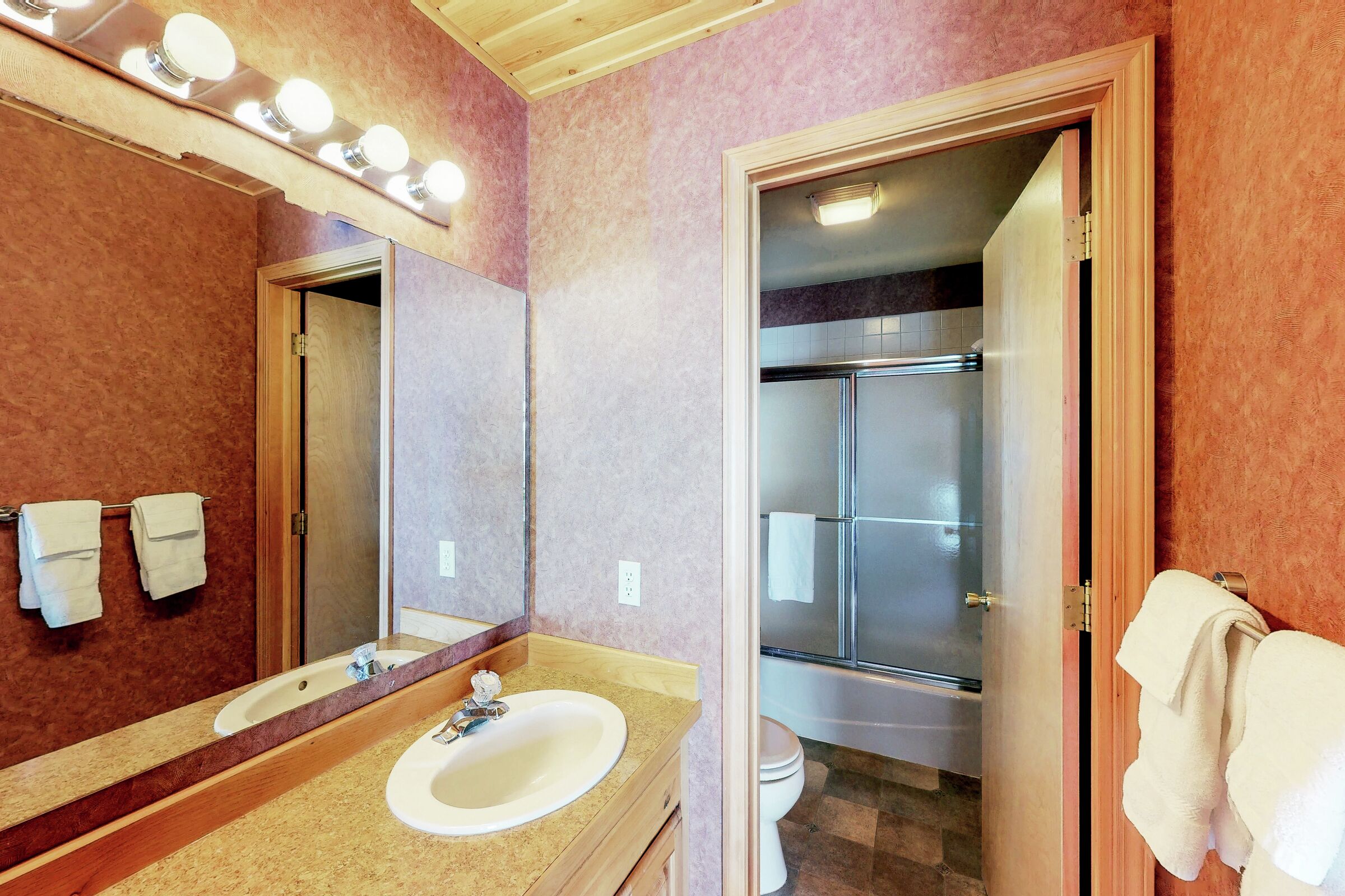 Master Ensuite Bathroom