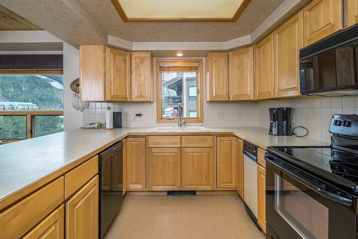 105 Beaverhead #301 - Kitchen
