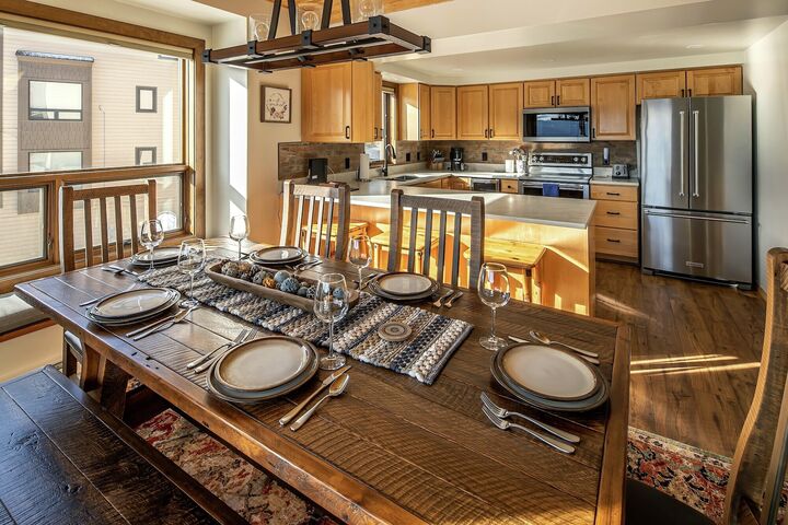 105 Beaverhead #301 - Dining Area & Kitchen