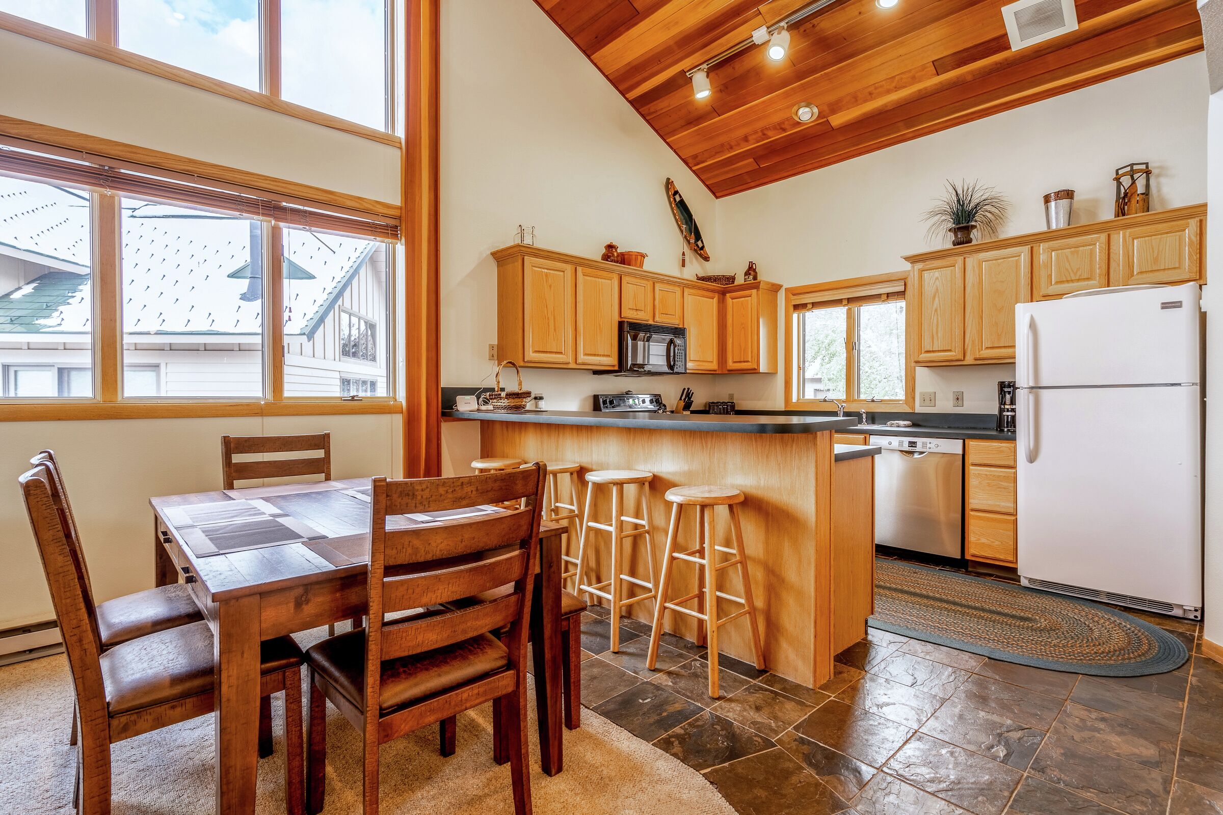 Dining Room & Kitchen