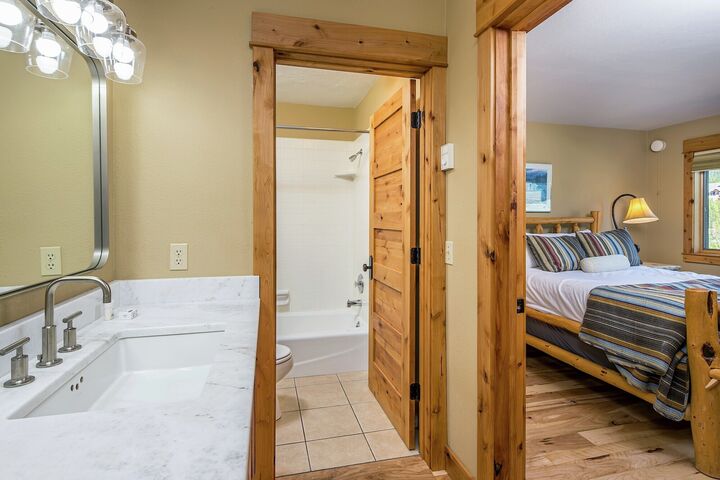 Ensuite Bathroom