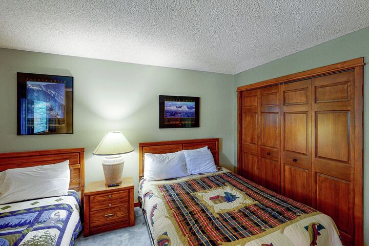 #20 - Woodbine - Bedroom