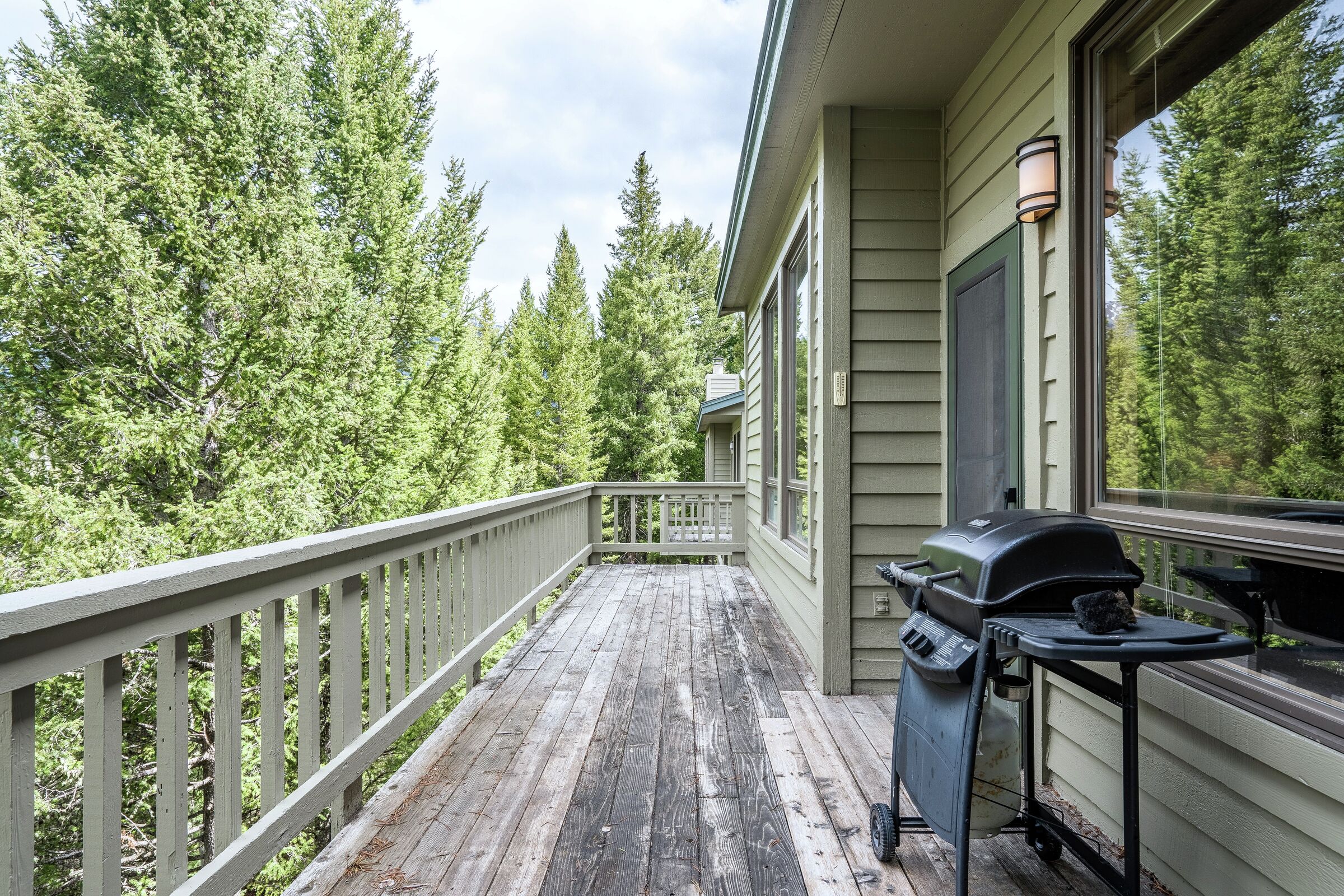 Balcony with BBQ