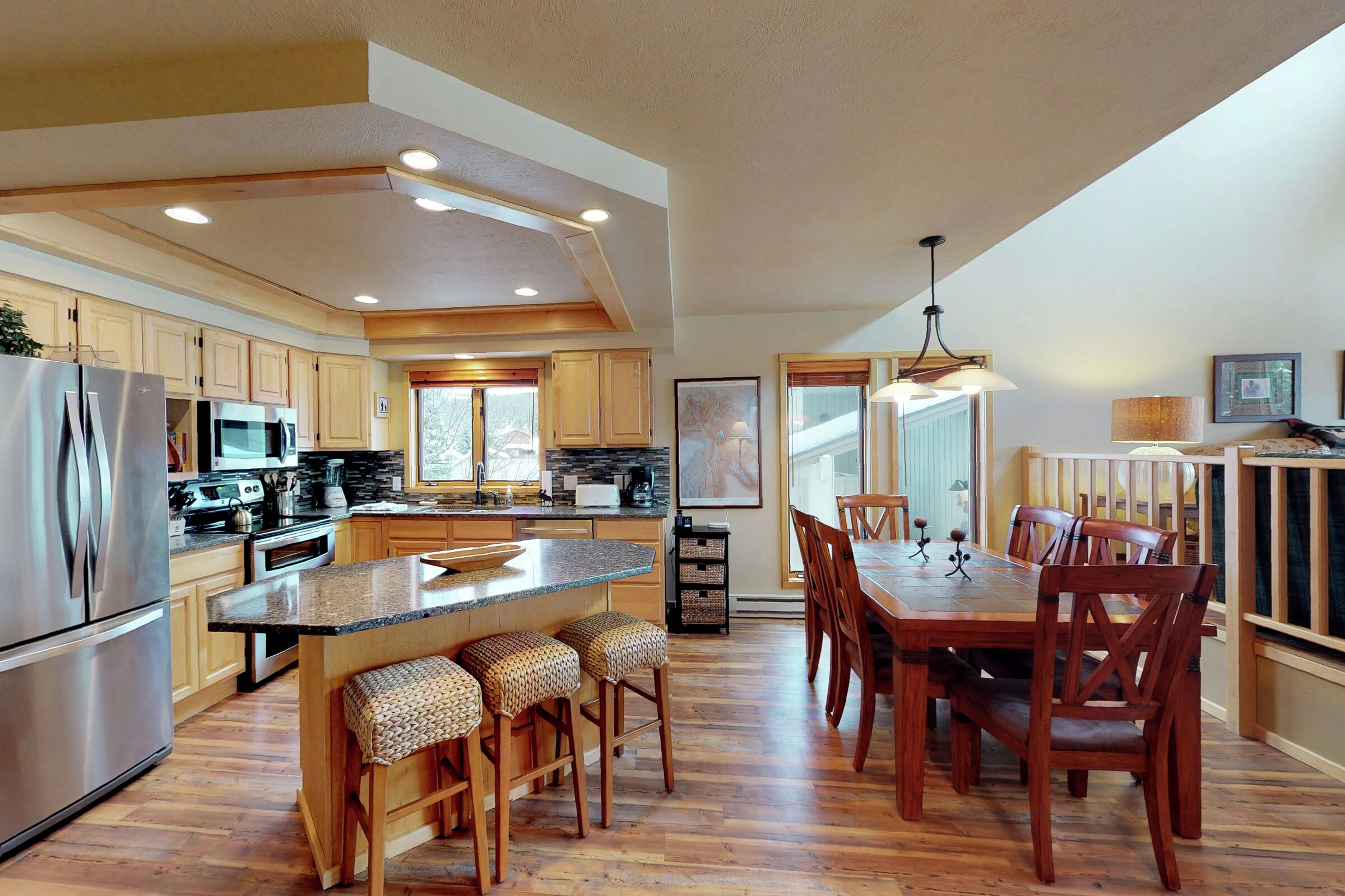 Dining Room & Kitchen