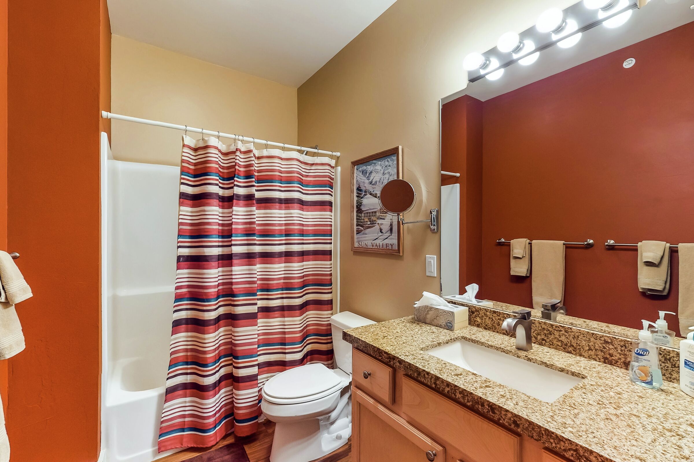 #16 - Wood River - Bathroom