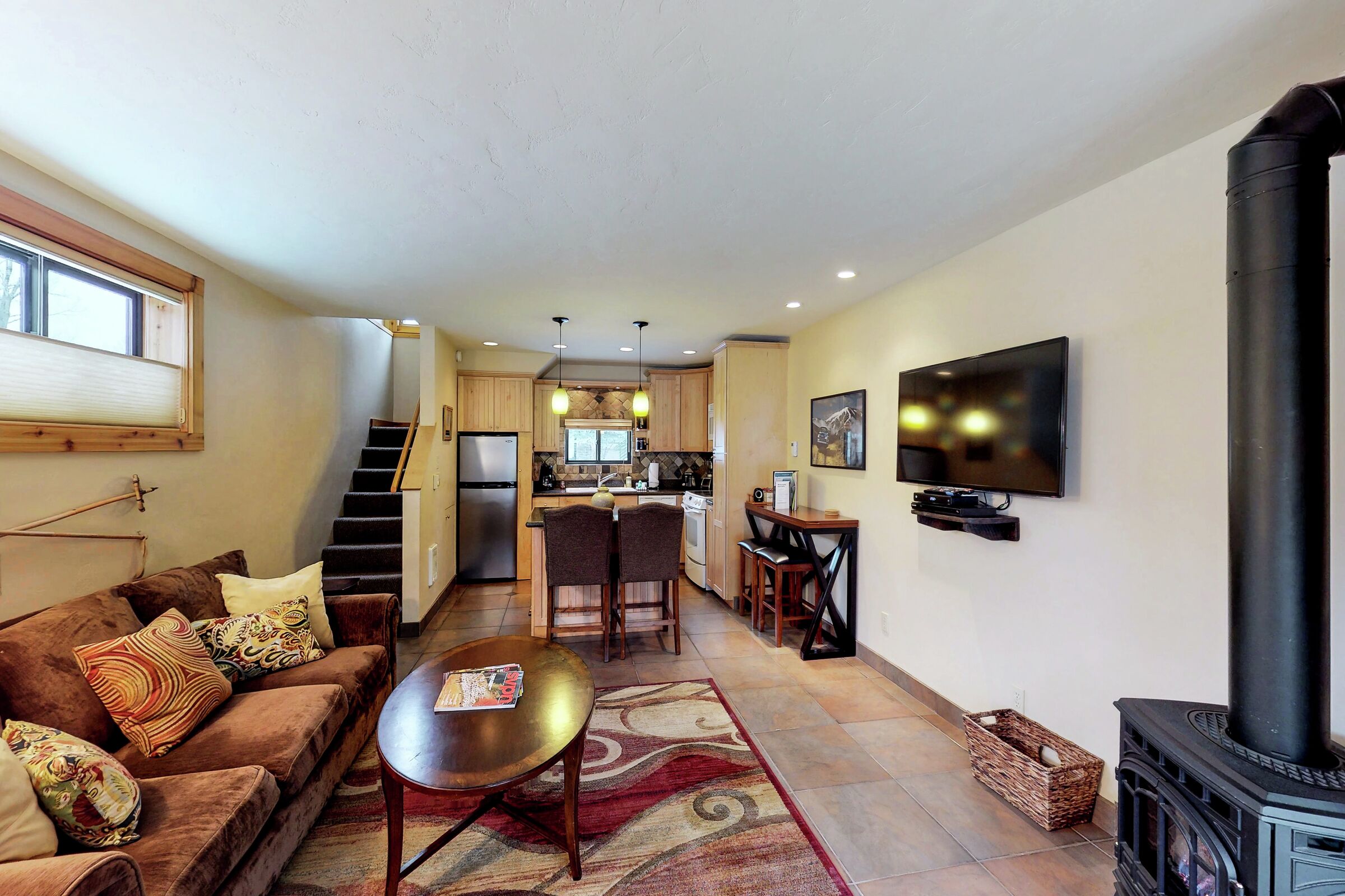 #01 - Ketchum Treehouse - Living Room & Kitchen