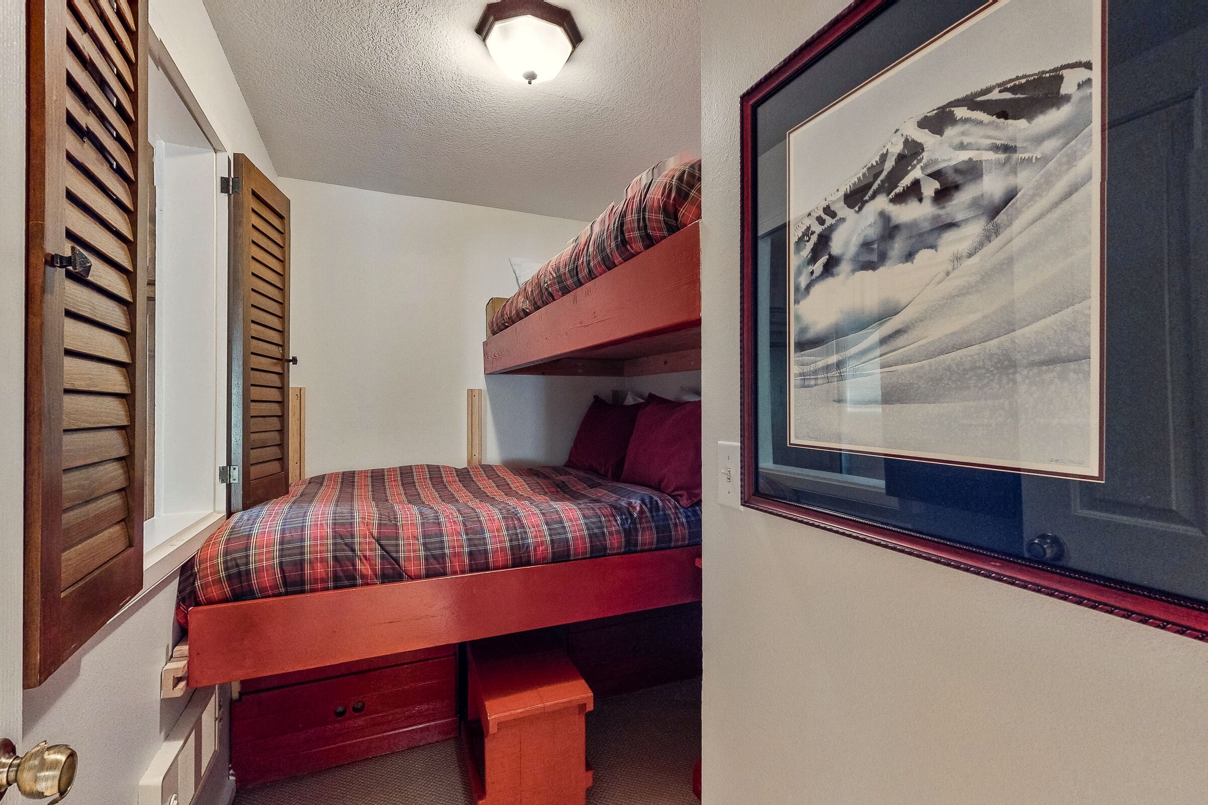 Den with Bunk Beds