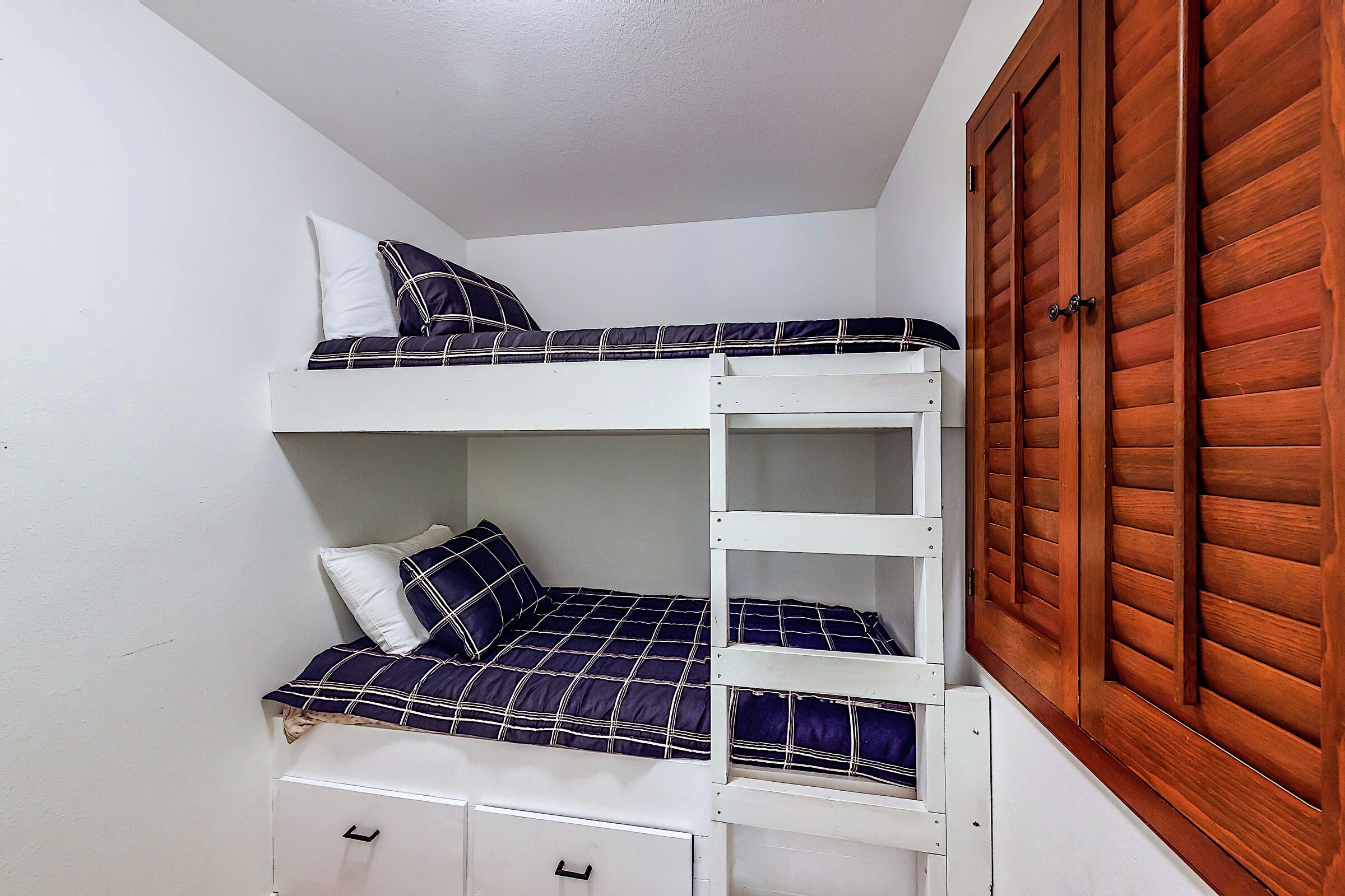 Den with Bunk Beds
