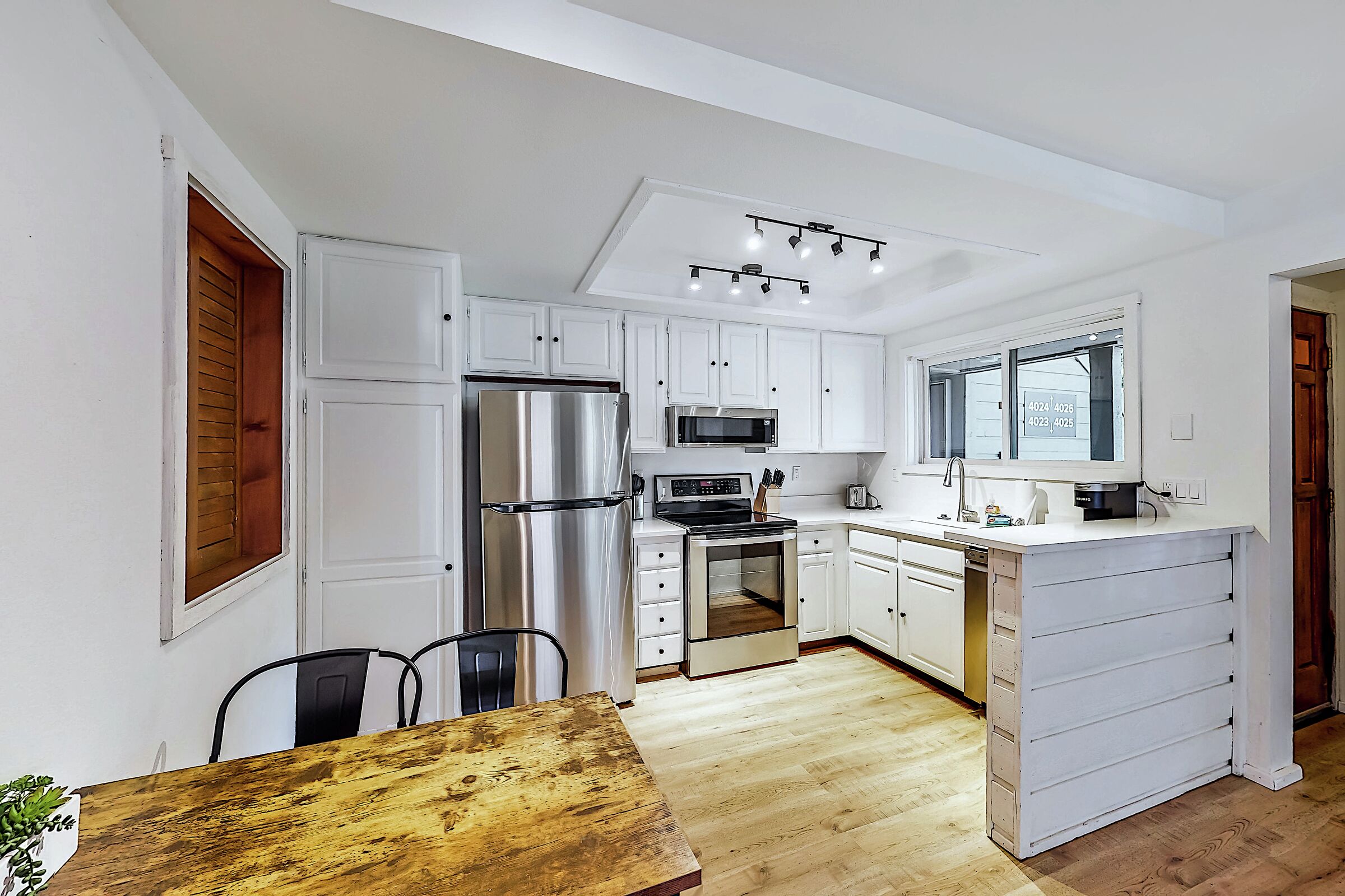 Kitchen & Dining Room