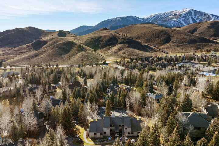 Bluff Condominiums