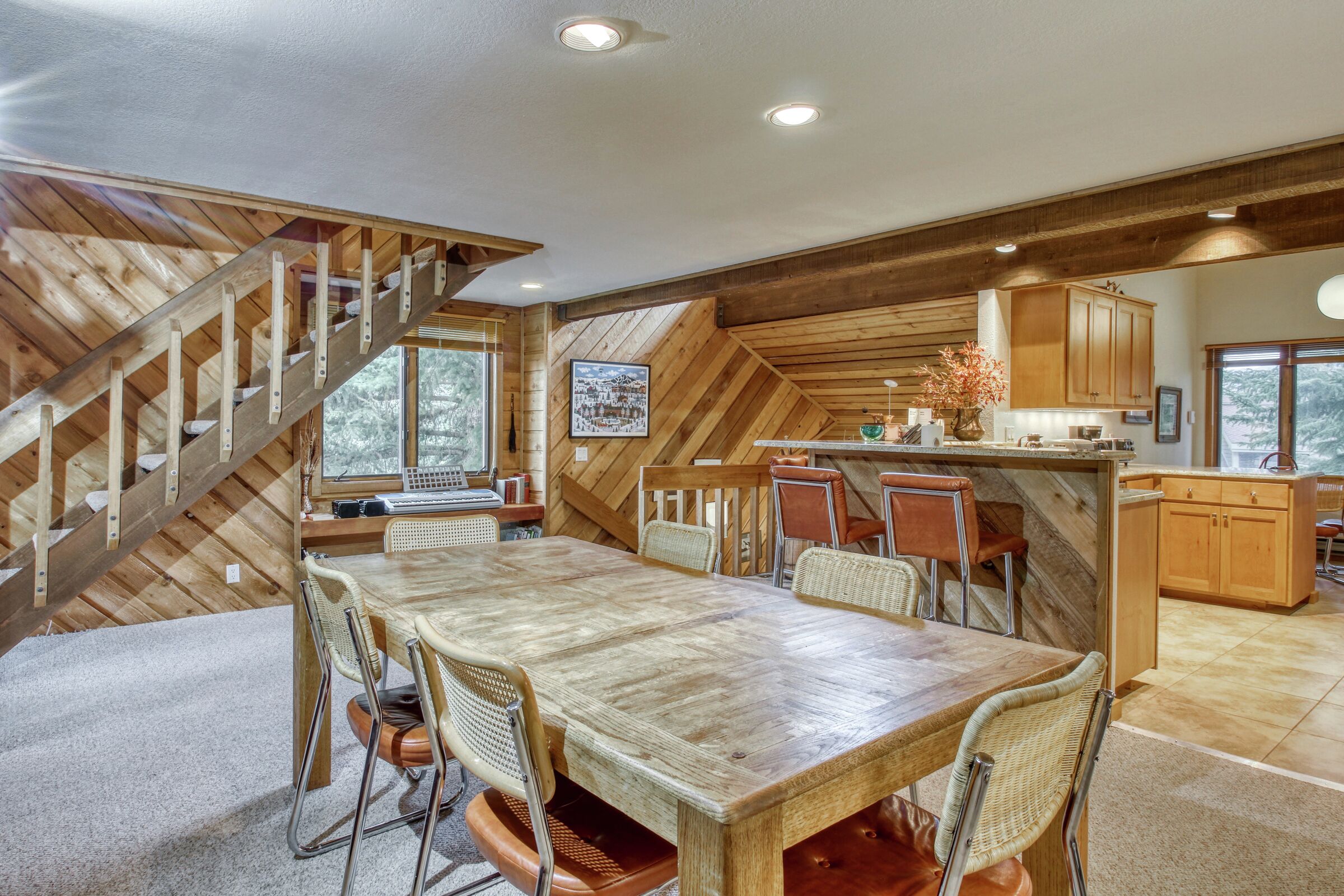 Dining Room & Kitchen