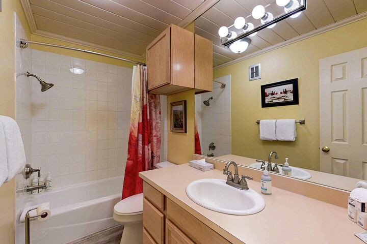#1094 - Bathroom