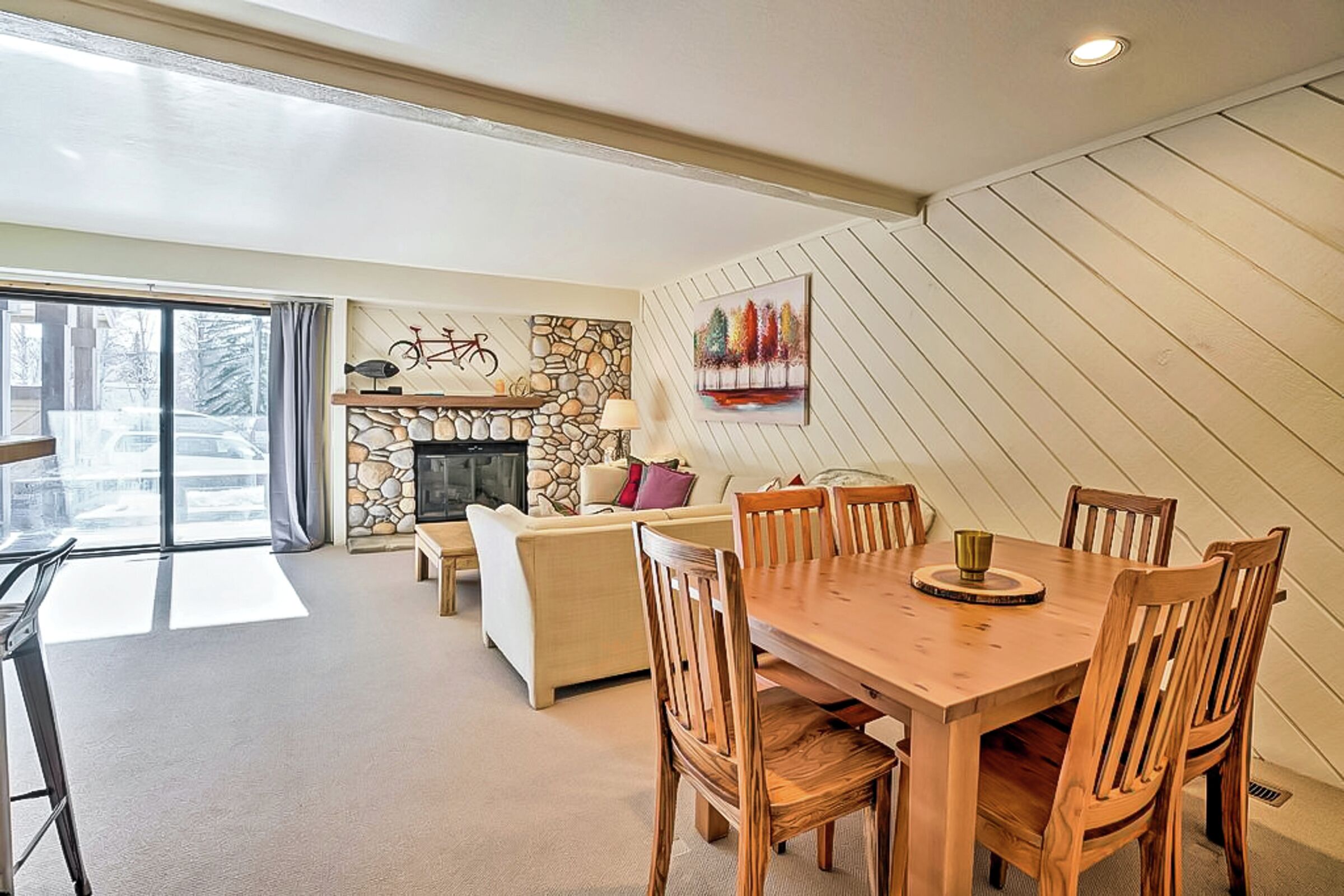 #4311 - Dining Room & Living Room