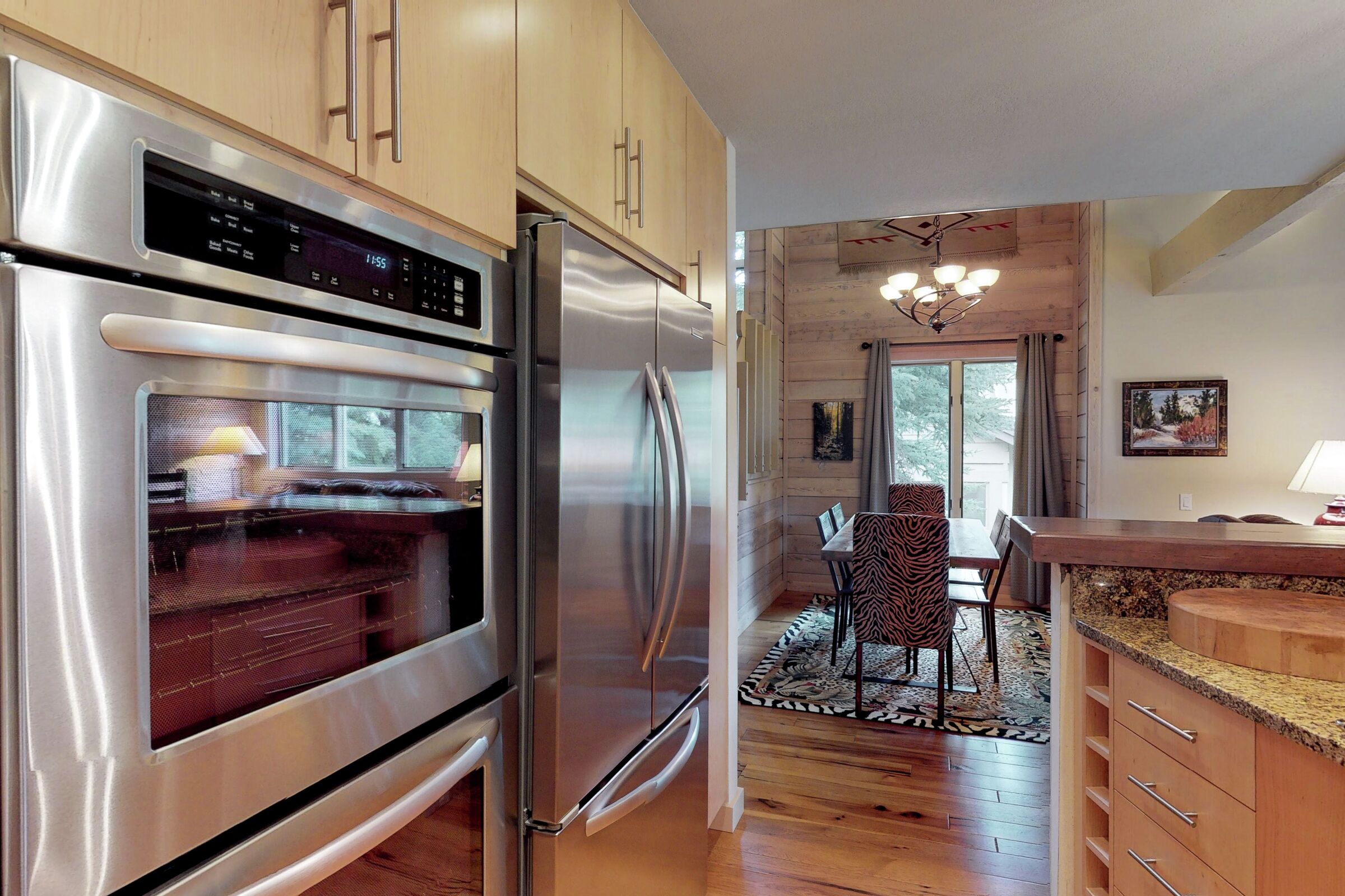 Kitchen & Dining Room
