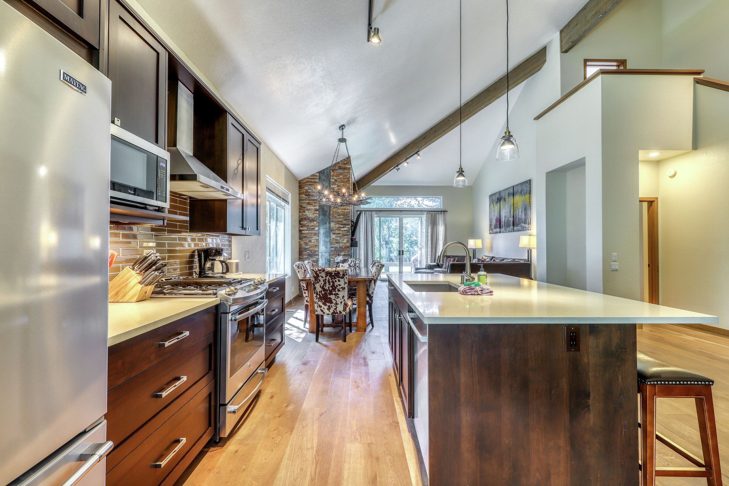 Kitchen & Dining Room