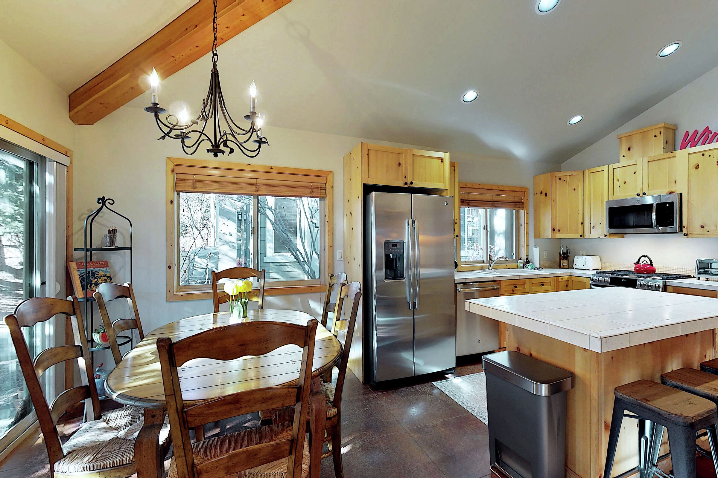 #110C - Getaway at The Fields - Dining Room & Kitchen