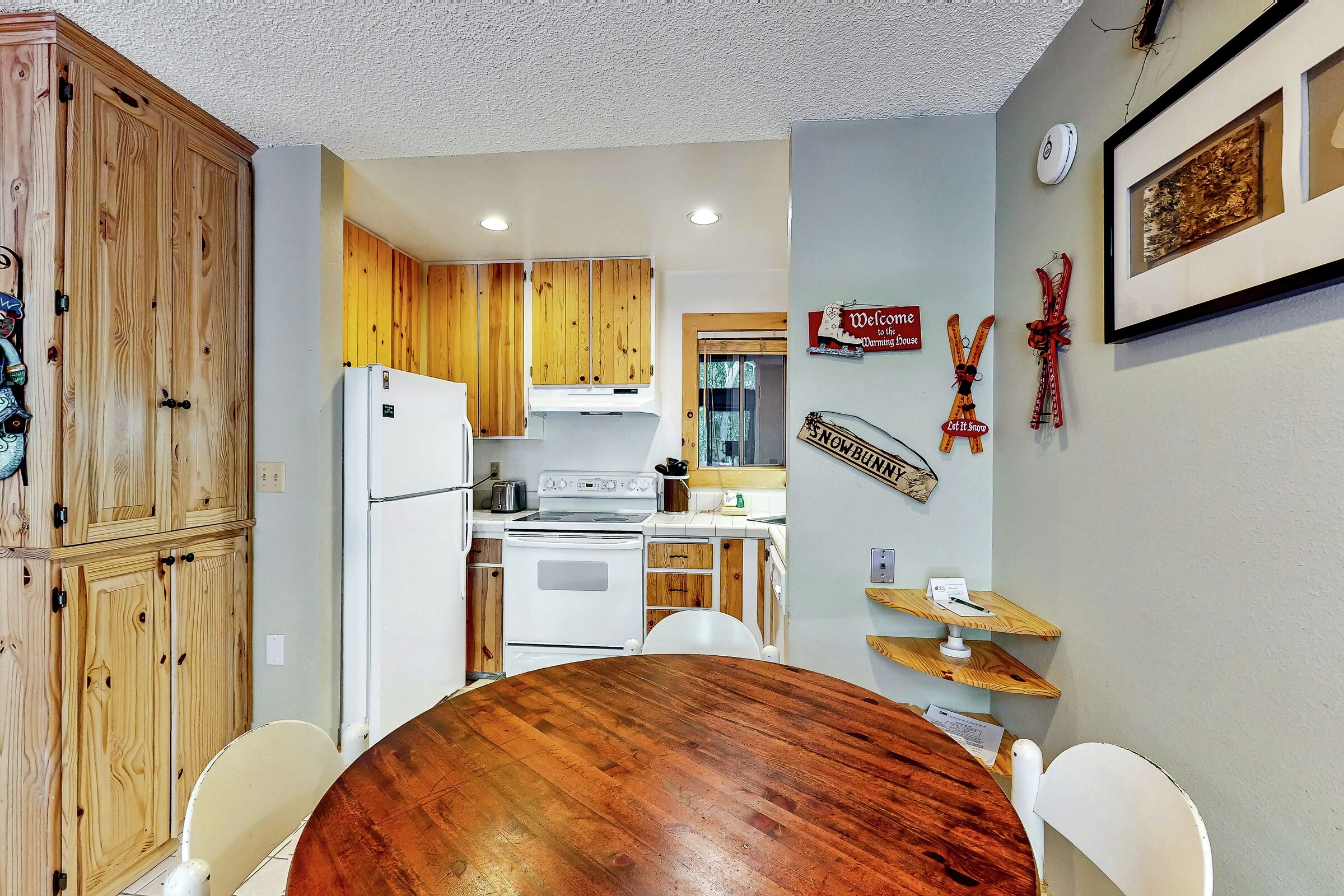 #2378 - Dining Room & Kitchen