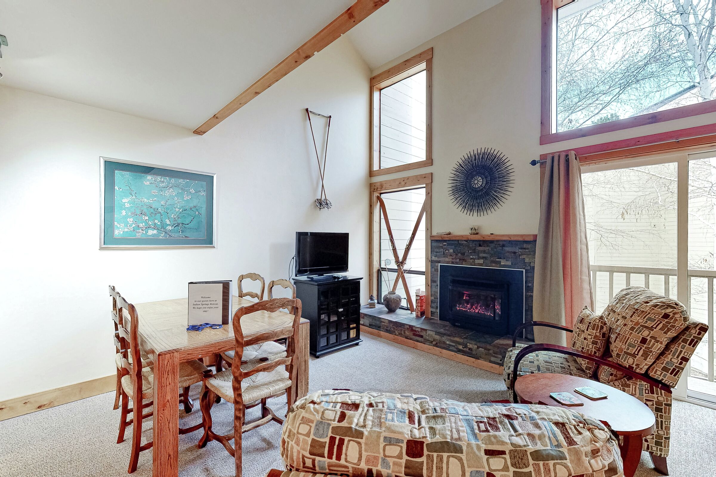 #2389 - Living Room & Dining Room