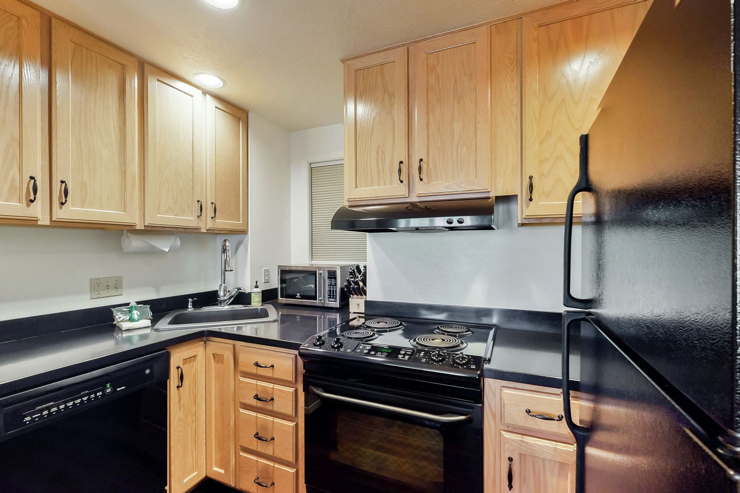 #2498 - Kitchen
