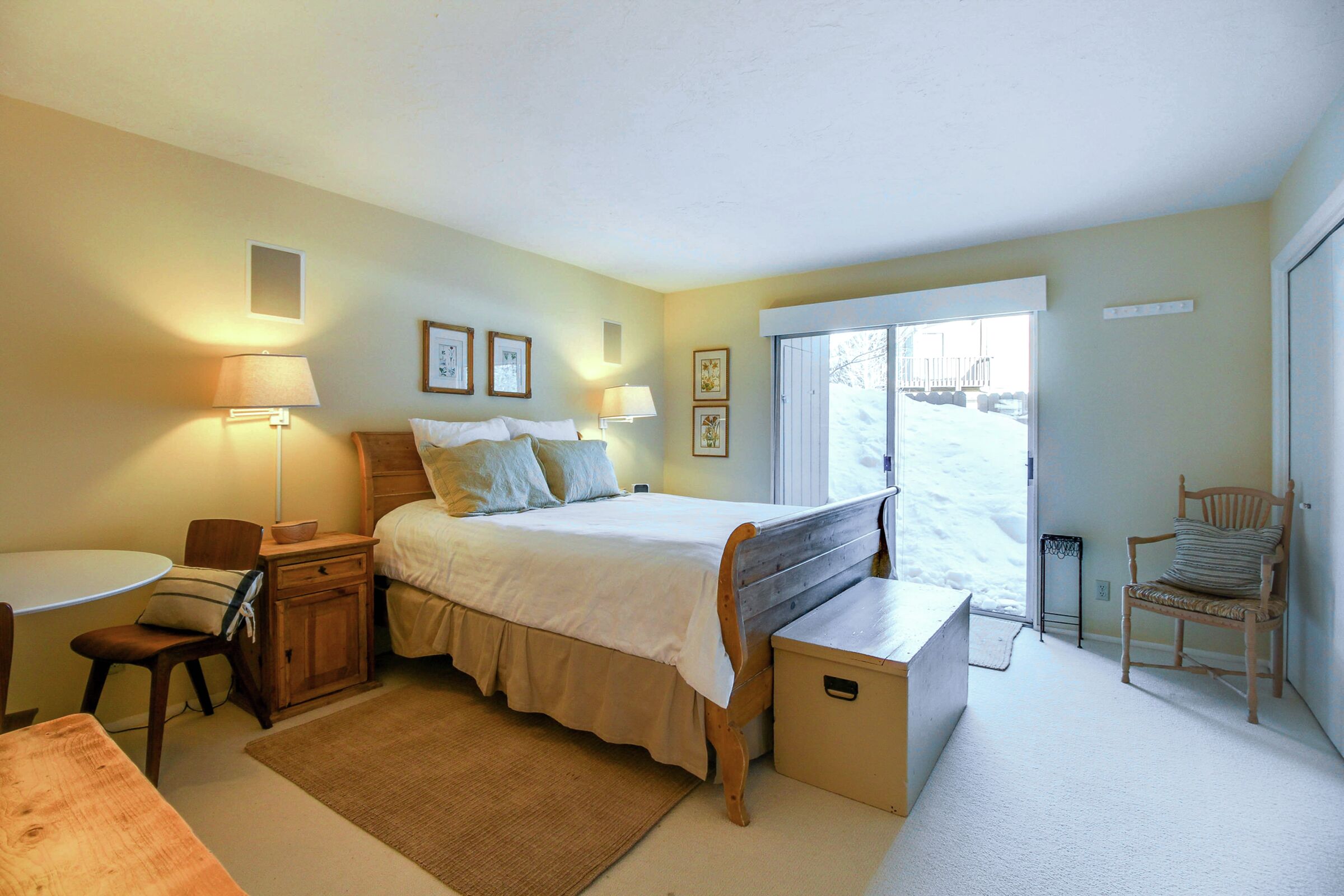 #6  - Bedroom