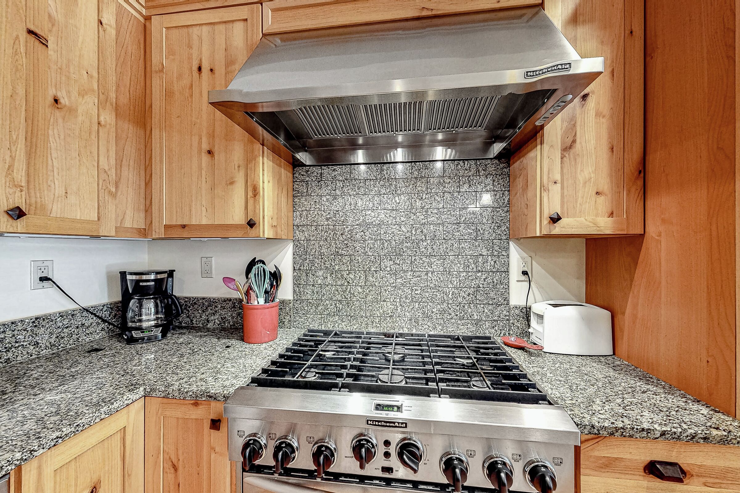 #4 - Kitchen